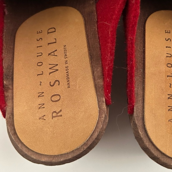 Ann Louise Roswald Red Felt Black Embroidered Wood Clogs Size EU 38 - Picture 6 of 9